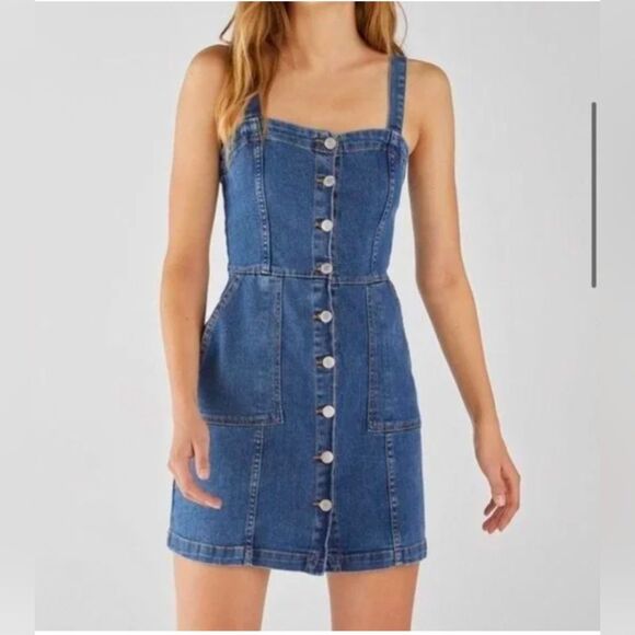 H&M Divided Women’s Denim jean Mini Button Down adjustable strap stretch Size 2 - Picture 1 of 10